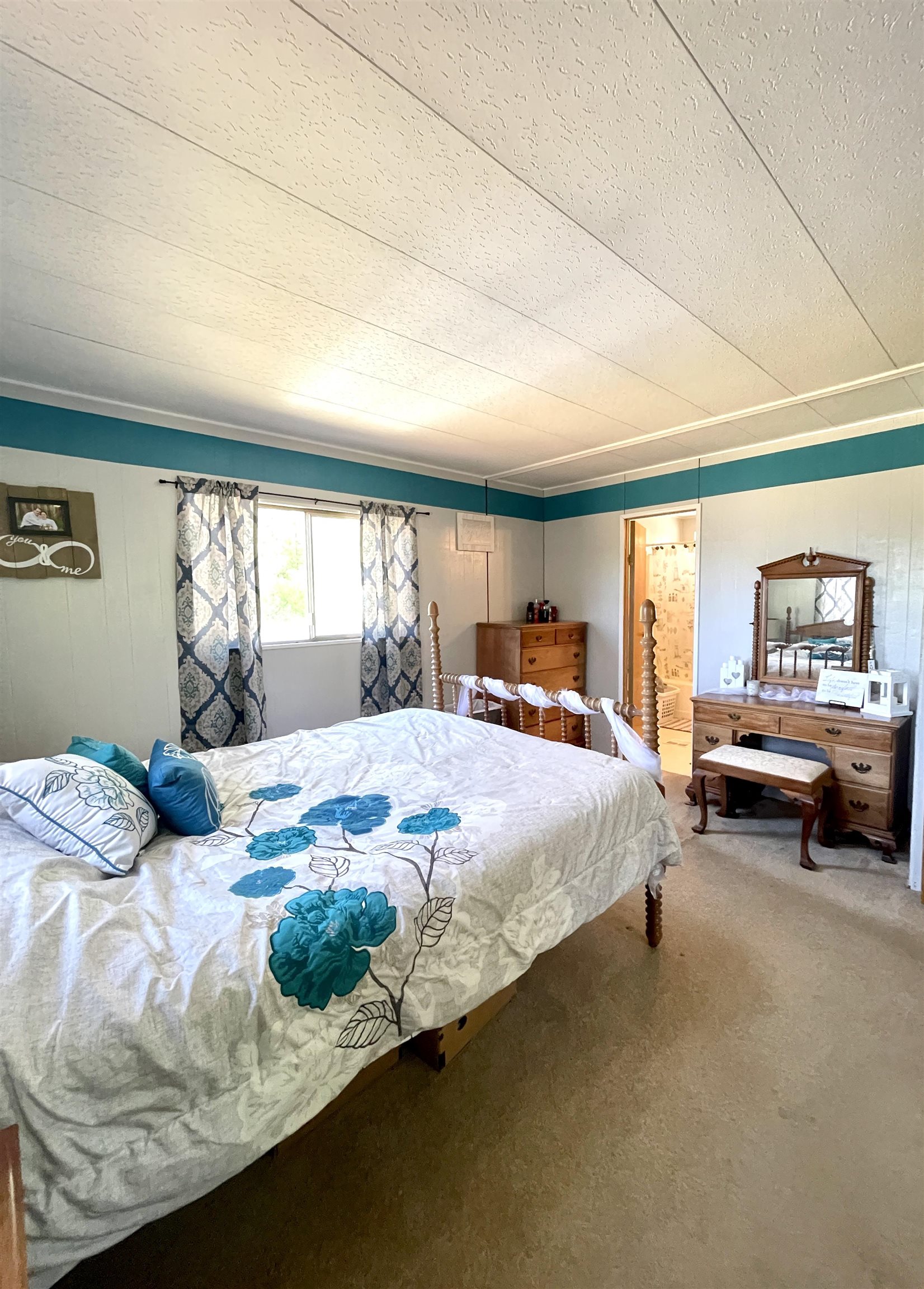 Photo 8 of 17 of 2852 F Horseshoe Lake Rd mobile home