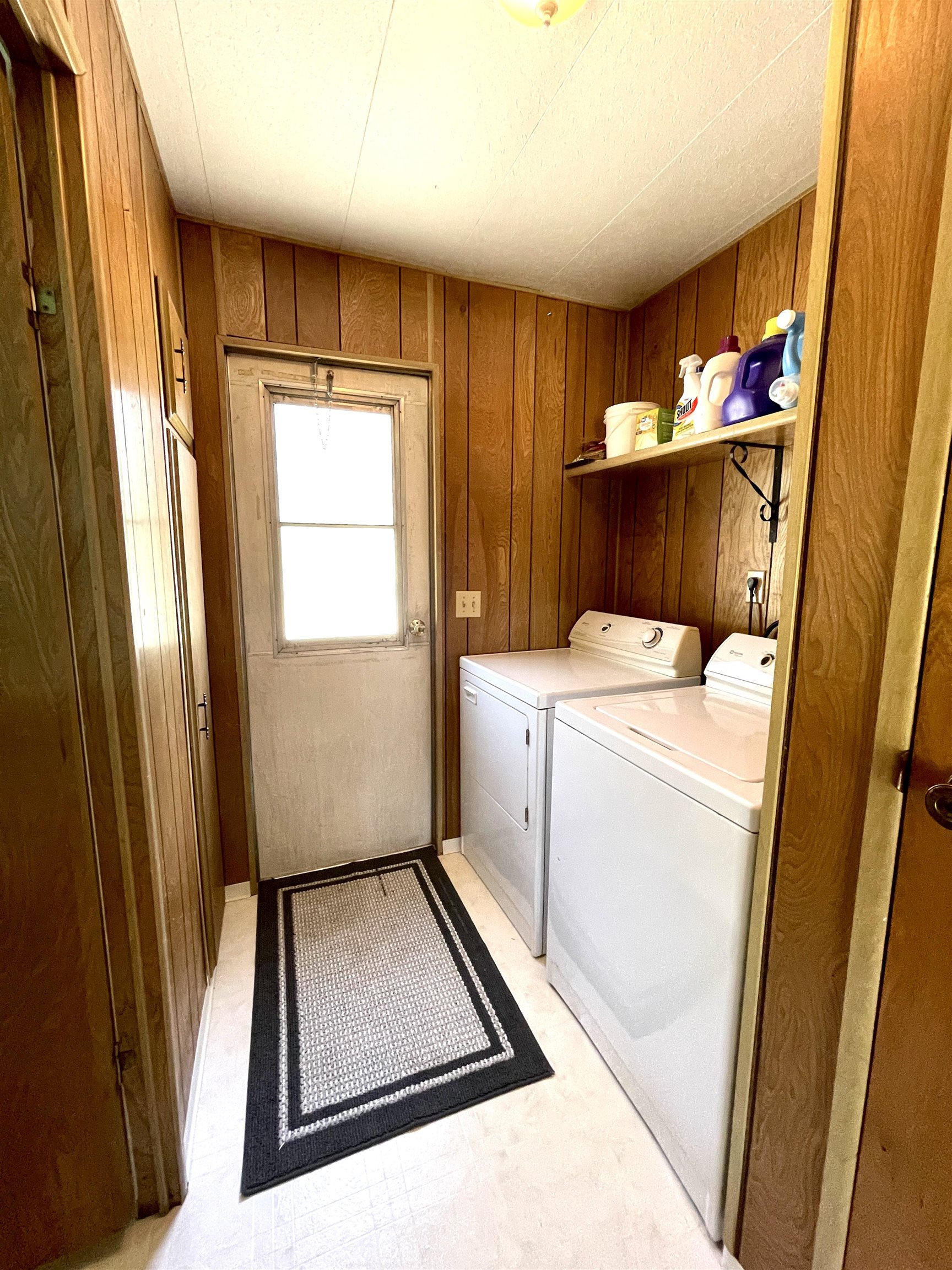 Photo 13 of 17 of 2852 F Horseshoe Lake Rd mobile home