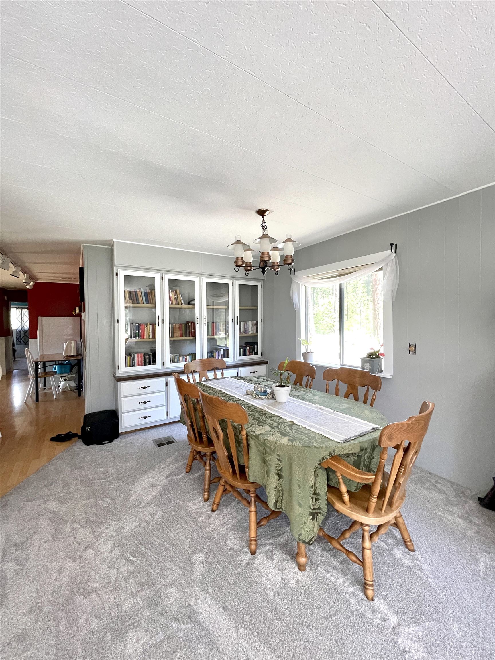 Photo 6 of 17 of 2852 F Horseshoe Lake Rd mobile home