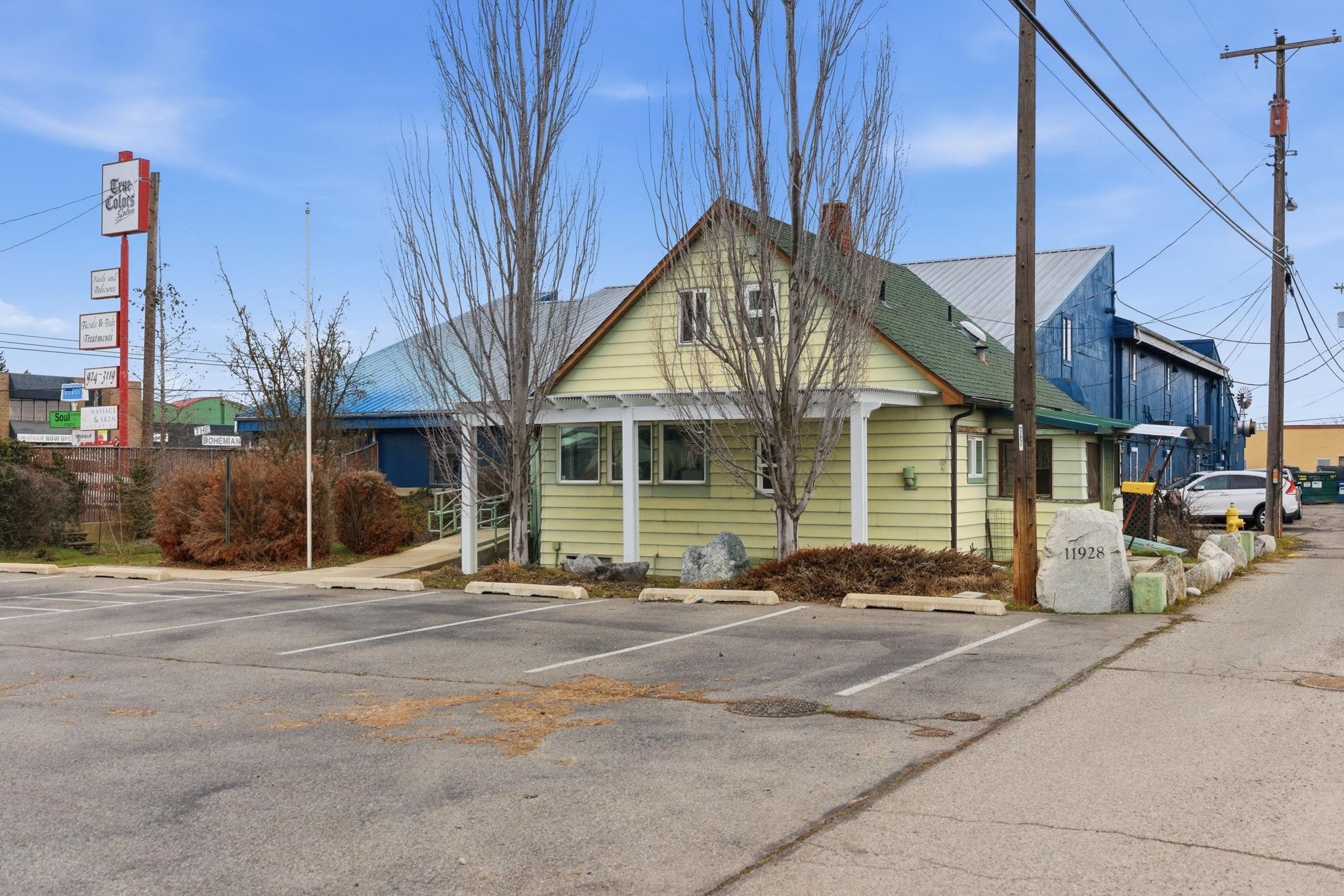 Photo 1 of 21 — 11928 E Sprague Ave, Spokane Valley, WA 99206