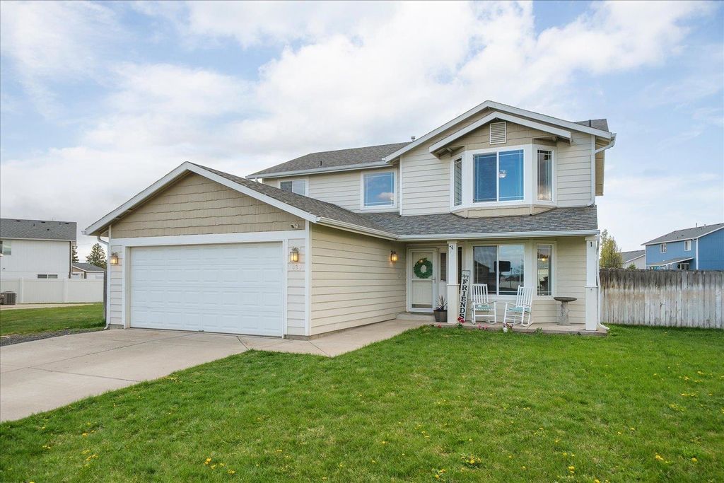 Photo of 430 S Dovetail Ct, Airway Heights, WA 99001 (MLS # 202616305)