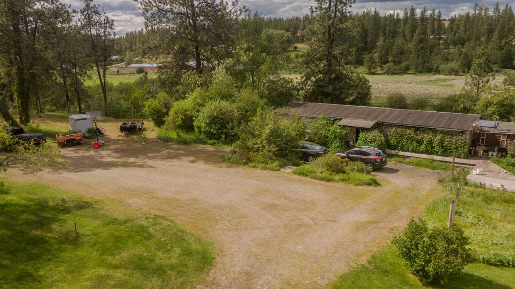 Photo of 36019 N Milan-Elk Rd, Chattaroy, WA 99003 (MLS # 202620829)