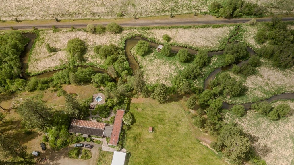 Photo of 36019 N Milan-Elk Rd, Chattaroy, WA 99003 (MLS # 202620829)