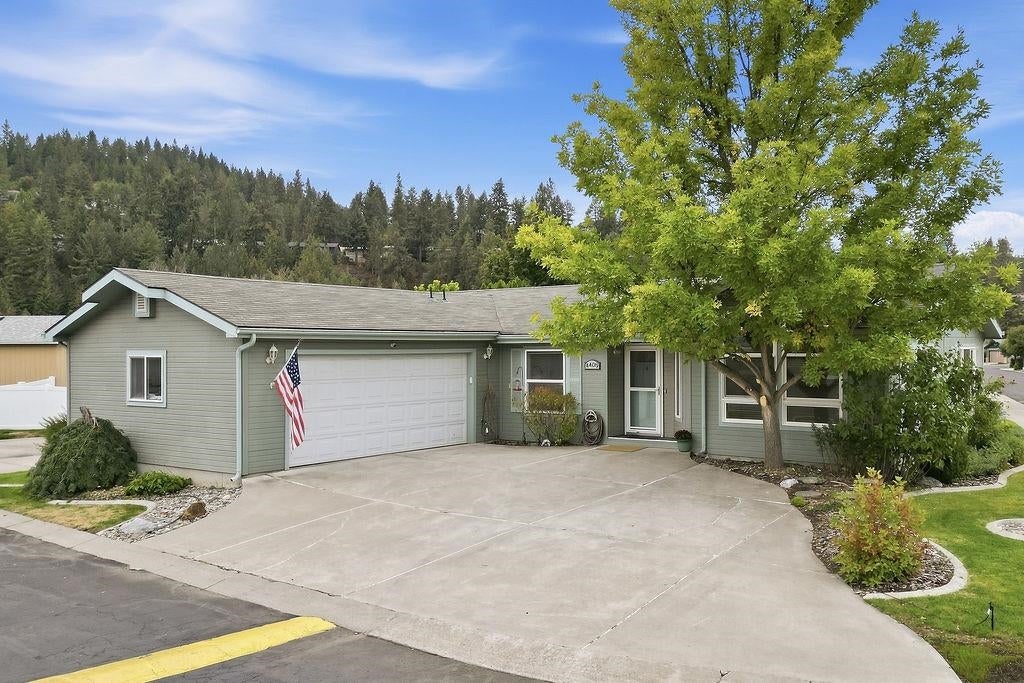 Photo of 4409 S Sunny Creek Cir, Spokane, WA 99224 (MLS # 202624623)