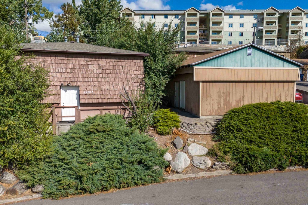 Photo of 12017 E Mansfield Ave, Spokane Valley, WA 99206 (MLS # 202625416)