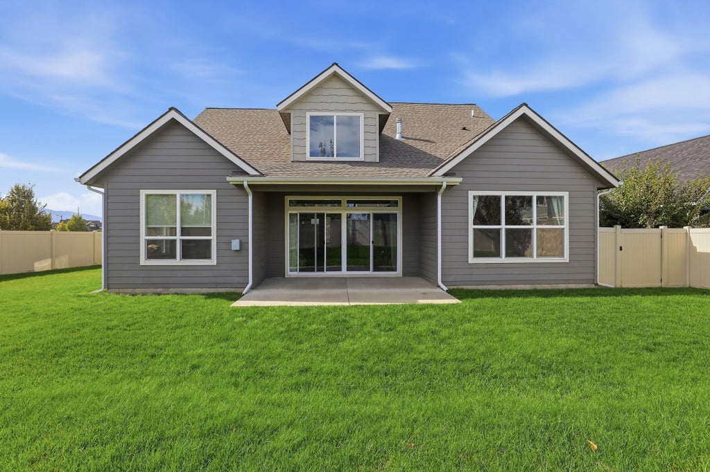Photo of 6890 N Hourglass Dr, Coeur d Alene, ID 83815 (MLS # 202625516)
