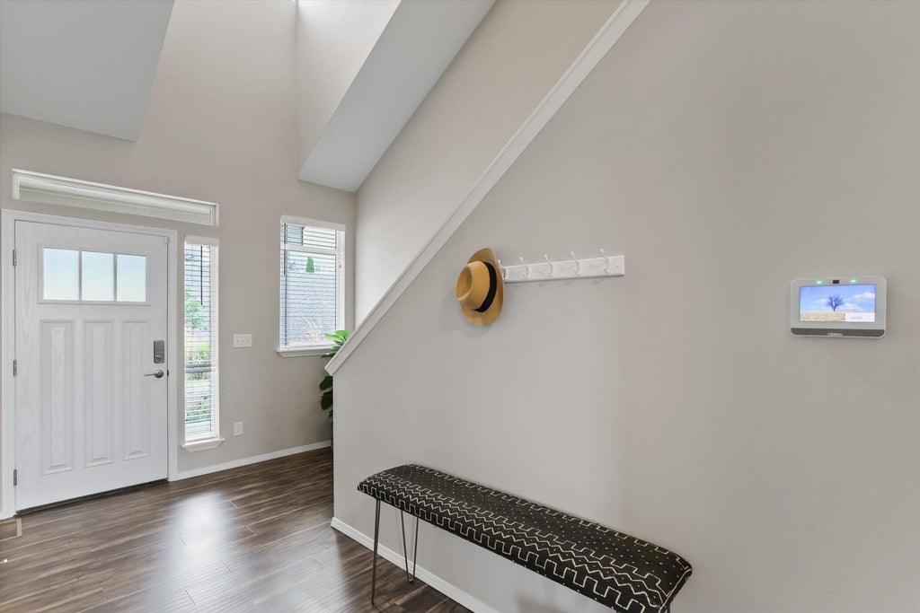 Photo of 8587 N James Dr, Spokane, WA 99208 (MLS # 202624344)