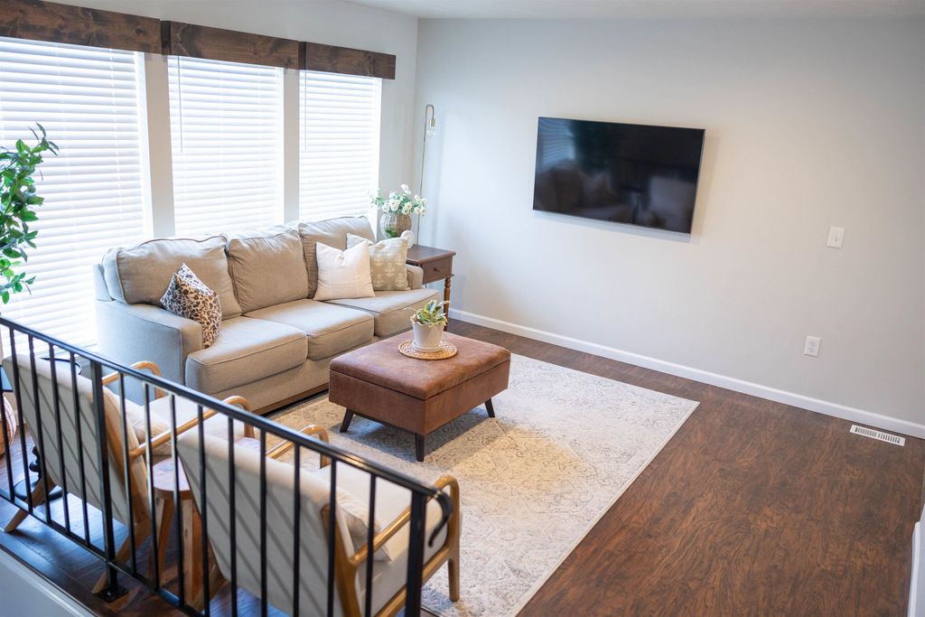 Photo of 2216 S Cuba St, Spokane, WA 99223 (MLS # 202615669)