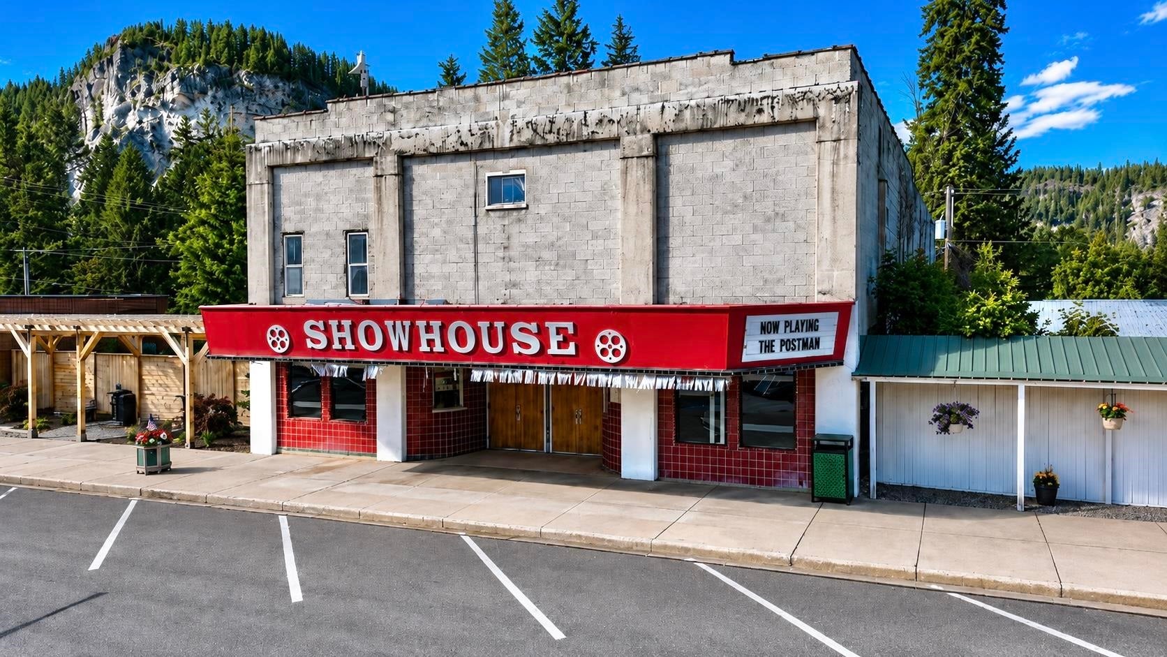 Photo 1 of 1 — 209 E 5TH Ave, Metaline Falls, WA 99153