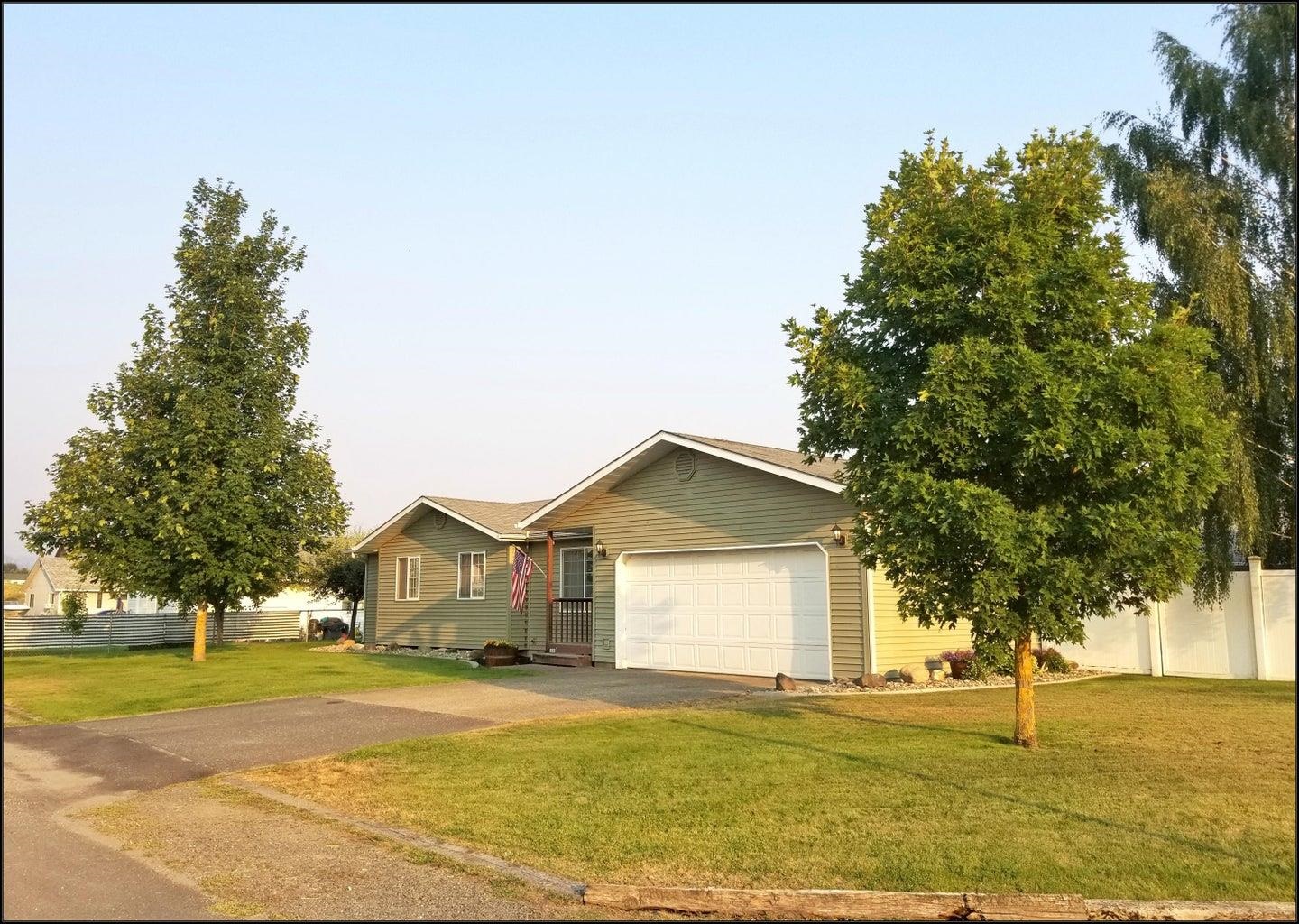Photo 1 of 15 of 106 E Evergreen Dr house