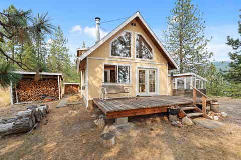 Photo of 6885 Cummings Way, Tumtum, WA 99034 (MLS # 202623150)