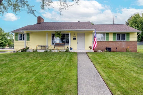 Photo of 2430 W Bruce Ave, Spokane, WA 99208 (MLS # 202619127)