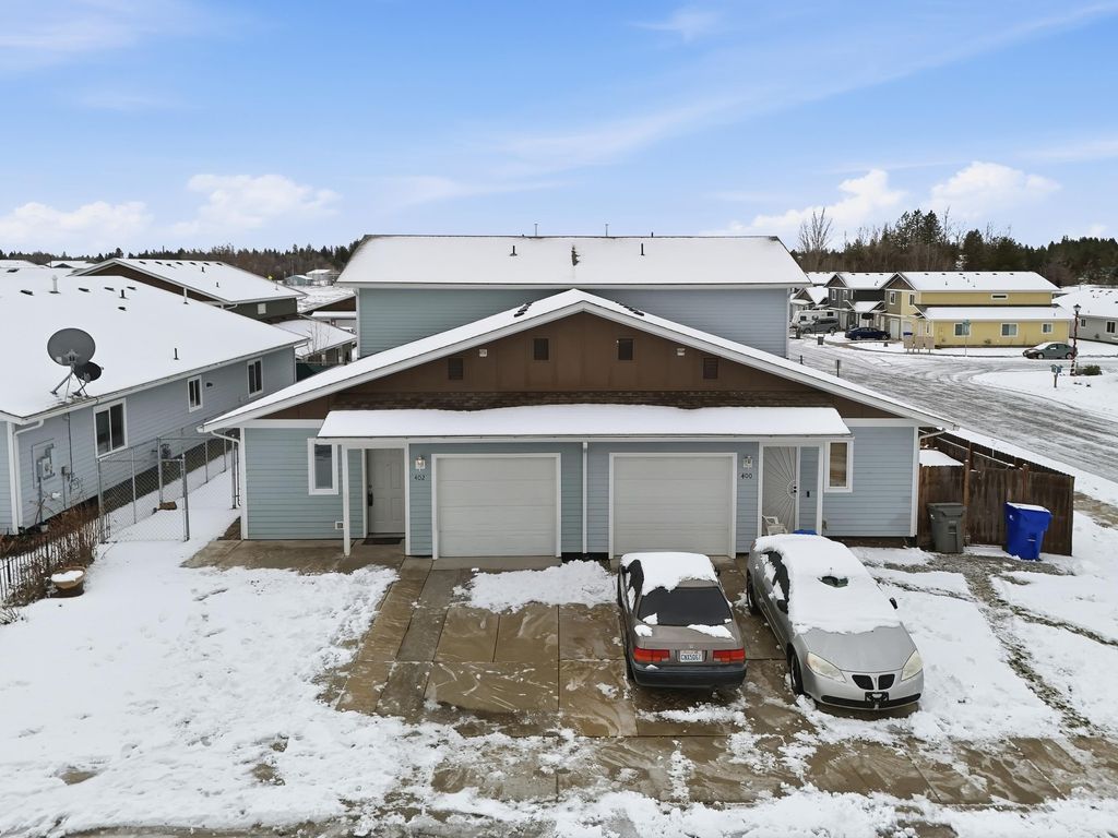 Photo of 402 E I St, Deer Park, WA 99006 (MLS # 202610650)