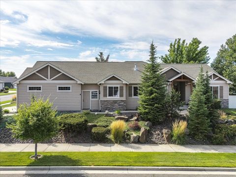 Photo of 2609 W Hawthorne Rd, Spokane, WA 99208 (MLS # 202526059)