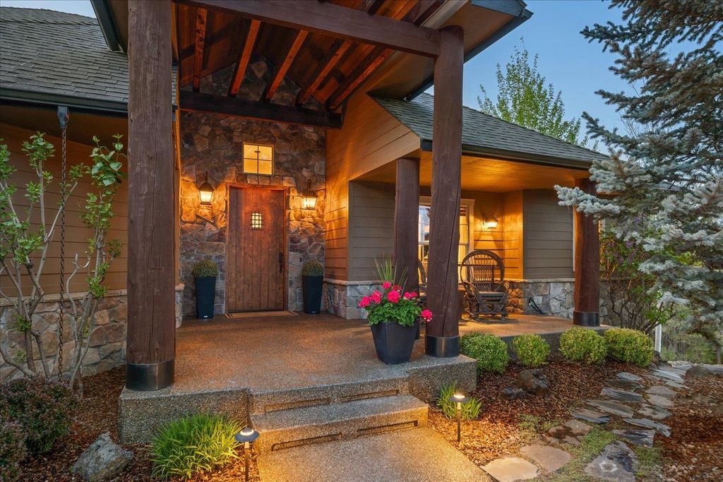 Photo of 2415 E Hangman Creek Ln, Spokane, WA 99224 (MLS # 202615637)