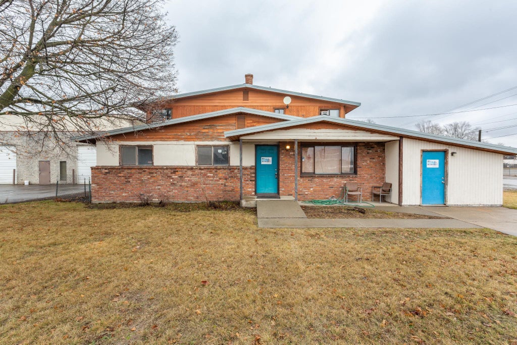 Photo of 10623 E Montgomery Ave, Spokane Valley, WA 99206 (MLS # 202626012)