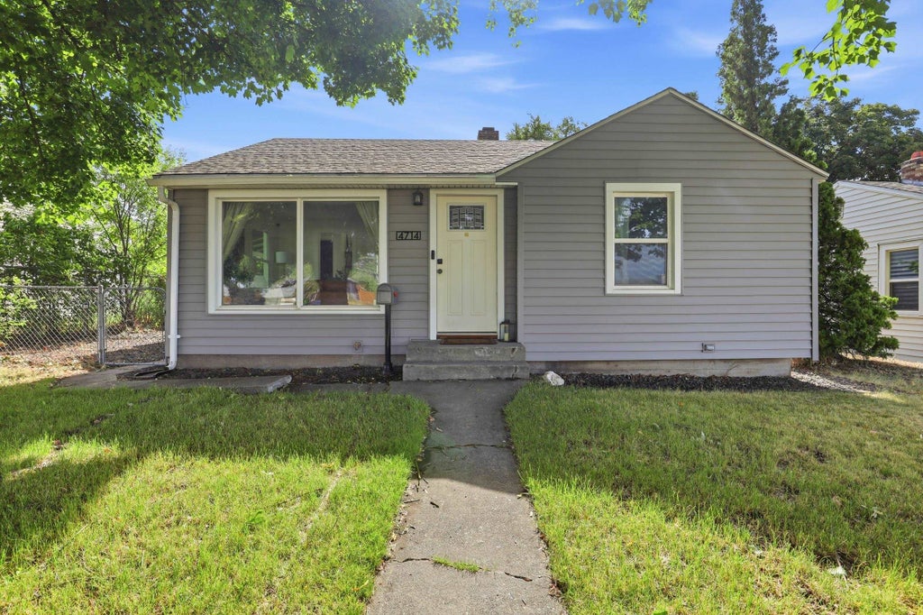 Photo of 4714 N Elm St, Spokane, WA 99208 (MLS # 202619875)