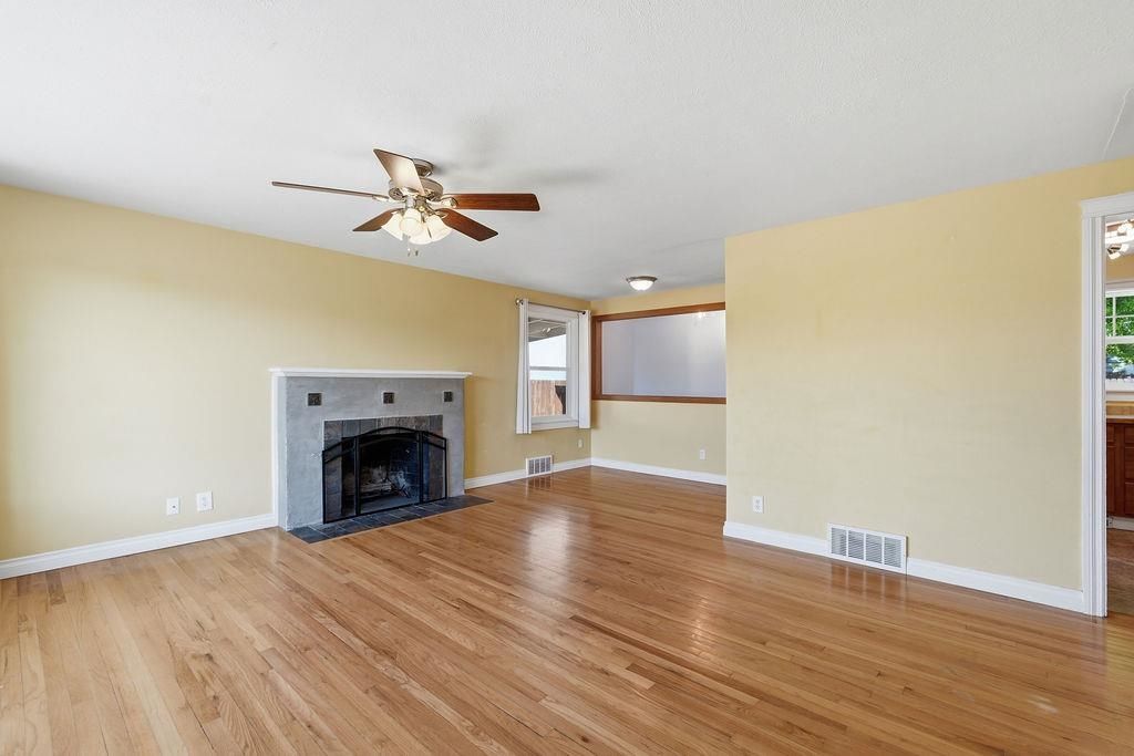 Photo of 4906 W Princeton Pl, Spokane, WA 99205 (MLS # 202616489)