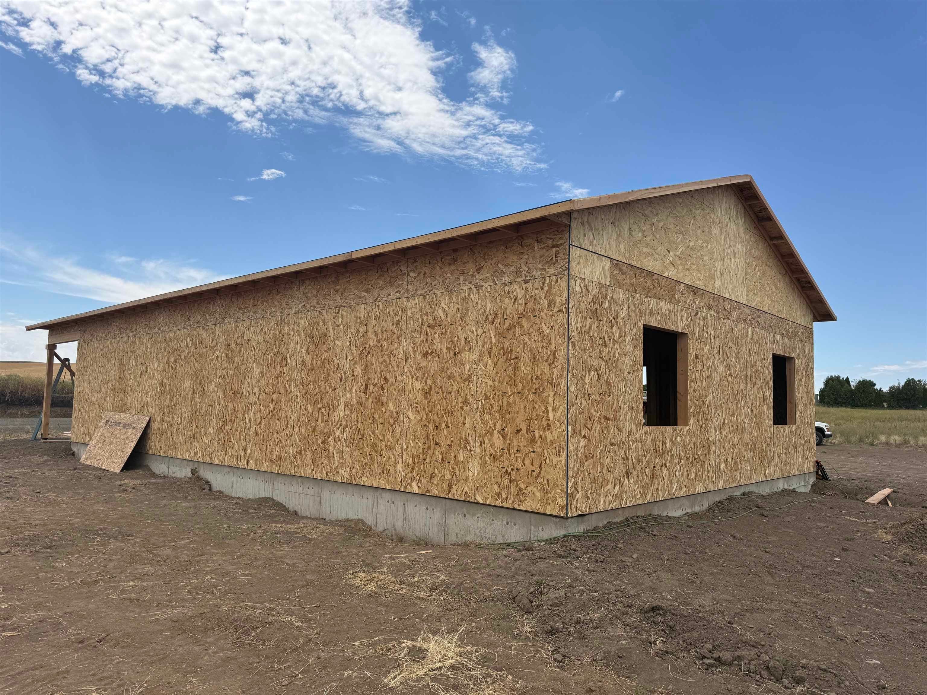 620 E Devisadero St - Photo 3