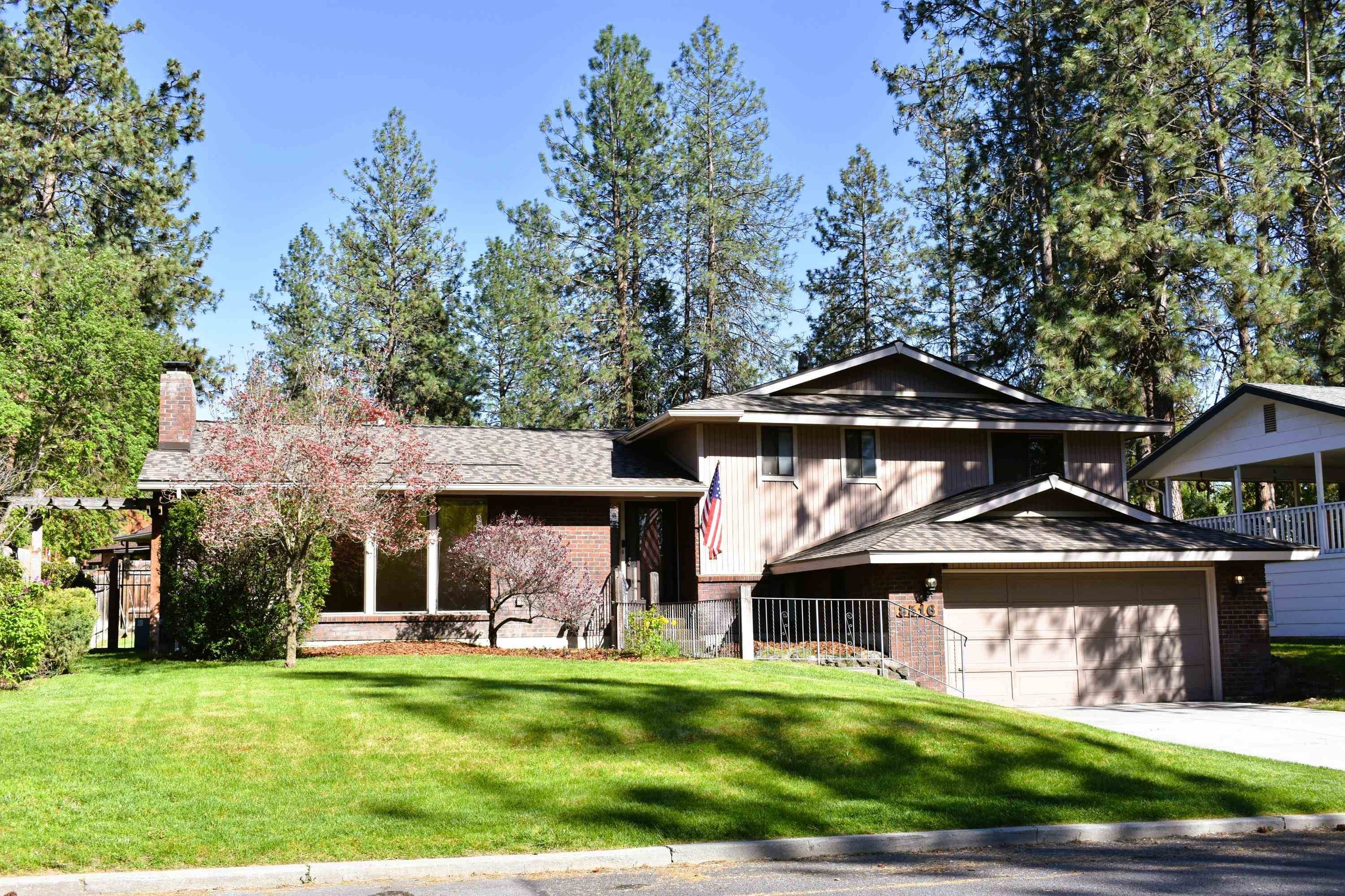 Photo 1 of 42 — 8516 N Greenwood St, Spokane, WA 99208