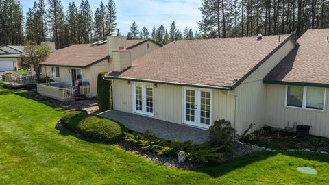 Photo of 7506 W Johannsen Ln, Spokane, WA 99026 (MLS # 202616173)