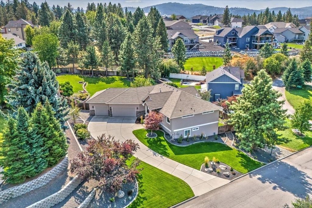 Photo of 16610 E 23rd Ave, Spokane Valley, WA 99037 (MLS # 202525481)