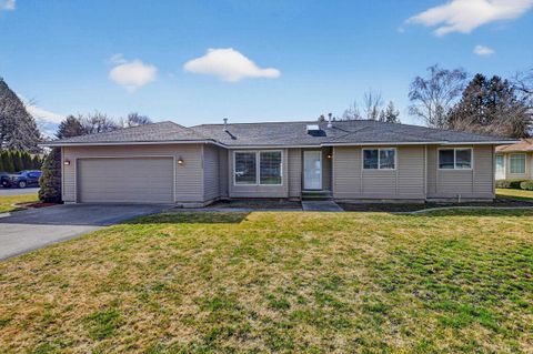 Photo of 11322 E 34th Ave, Spokane, WA 99206 (MLS # 202613290)