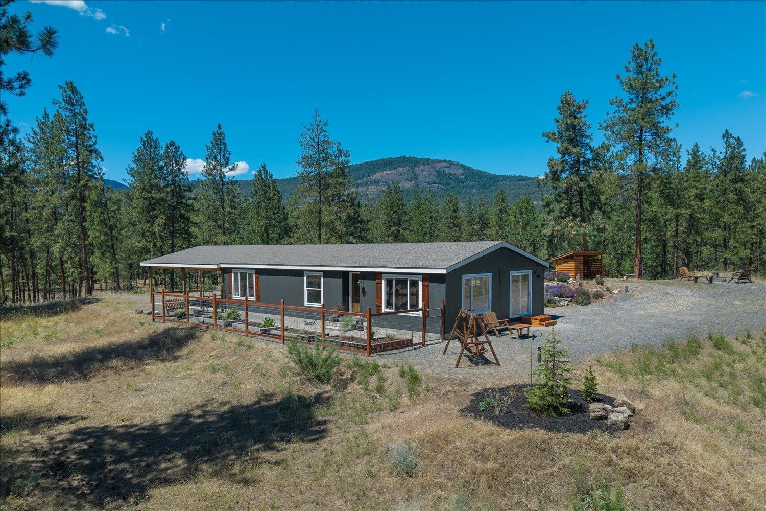 Photo 1 of 49 — 30 Sunrise Ln, Kettle Falls, WA 99141