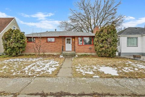 Photo of 2518 E Columbia Ave, Spokane, WA 99208 (MLS # 202611650)