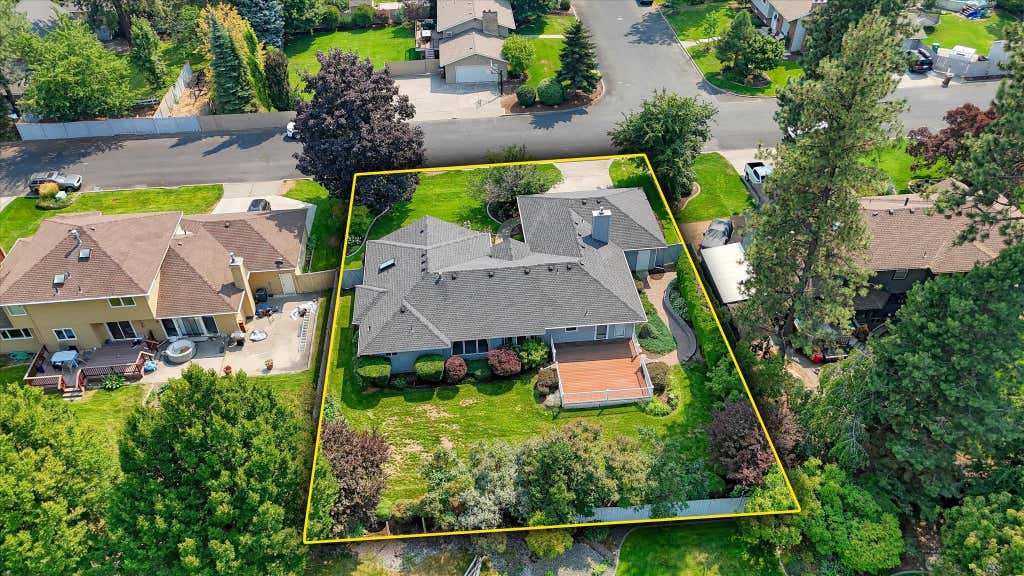 Photo of 1811 E 51st Rd, Spokane, WA 99223 (MLS # 202622923)