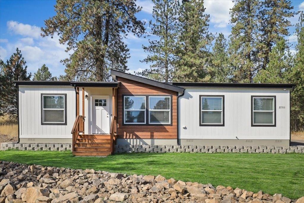 Photo of 27511 N Denison Rd, Deer Park, WA 99006 (MLS # 202525431)