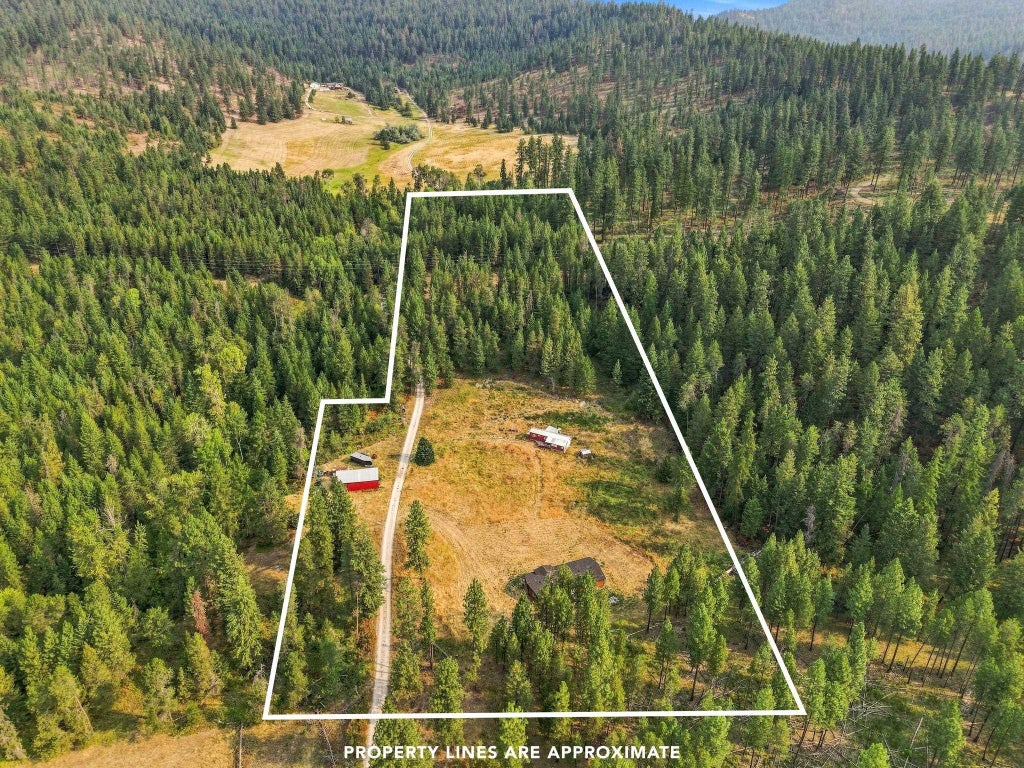Photo of 2845 C Burnt Valley Rd, Chewelah, WA 99109 (MLS # 202623132)