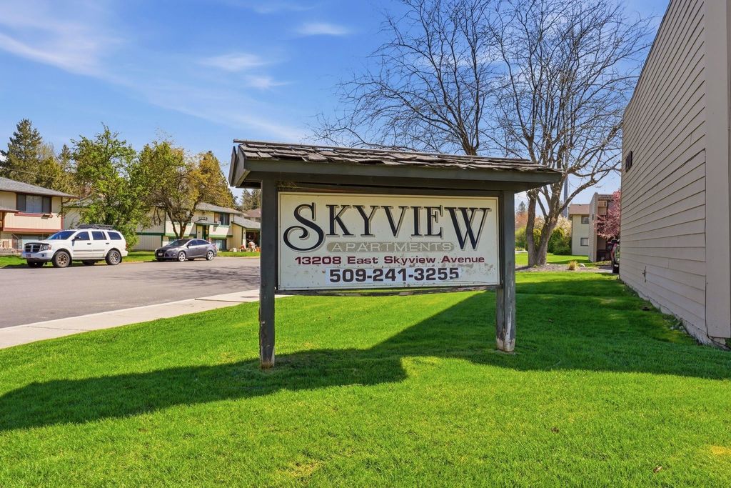 Photo of 13208 E Skyview Ave, Spokane Valley, WA 99216 (MLS # 202616368)