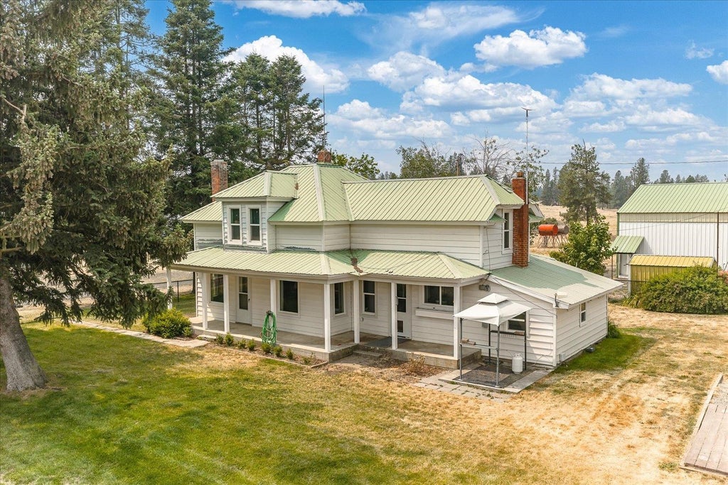 Photo of 29105 S Cheney-Plaza Rd, Cheney, WA 99004 (MLS # 202624379)