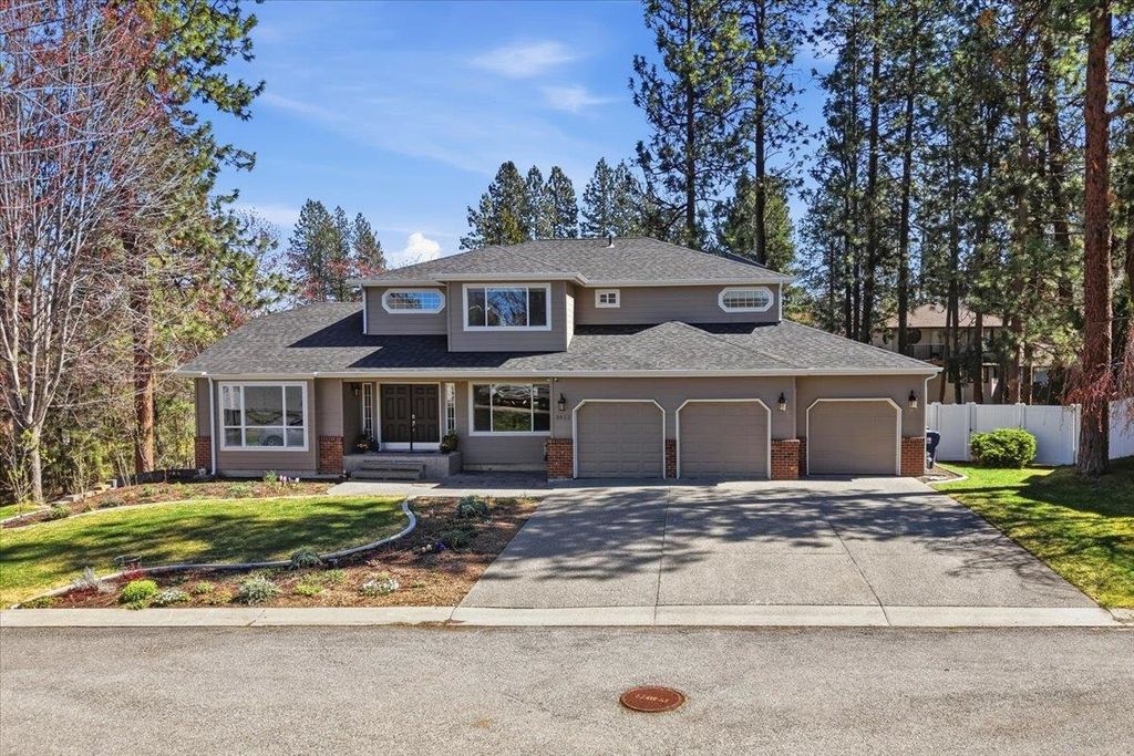 Photo of 3812 E Terra Ct, Spokane, WA 99223 (MLS # 202615143)