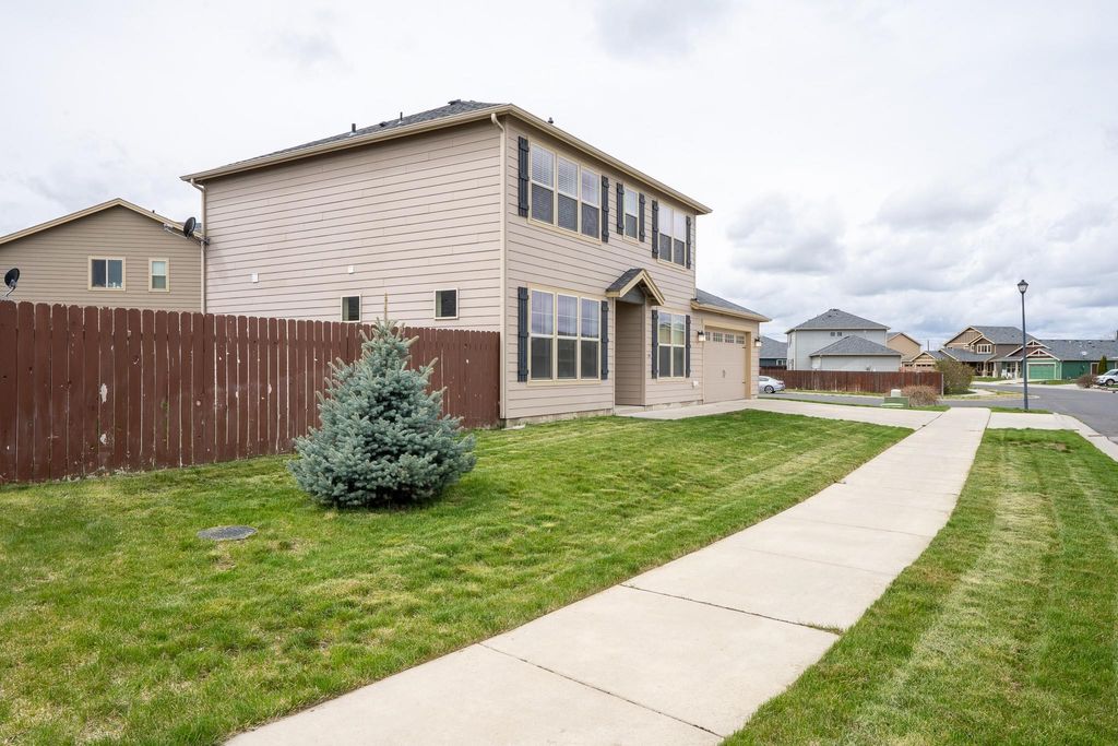 Photo of 9005 W Silver St, Cheney, WA 99004 (MLS # 202616056)