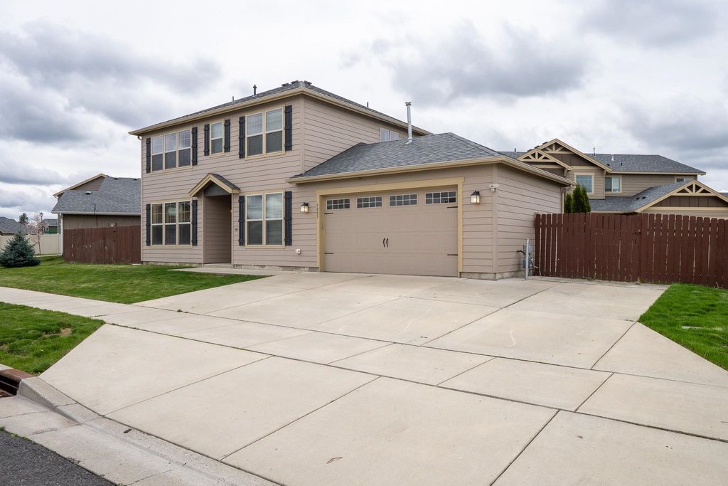 Photo of 9005 W Silver St, Cheney, WA 99004 (MLS # 202616056)