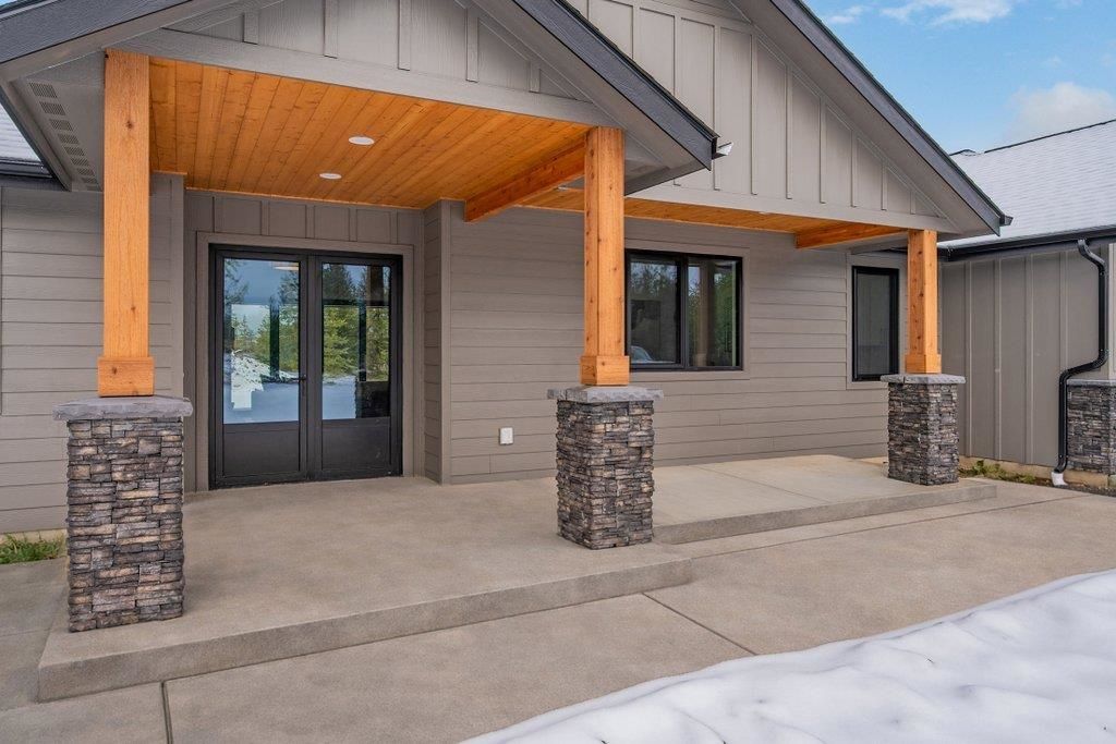 Photo of 508 W W Slaton Ln, Deer Park, WA 99006 (MLS # 202610293)