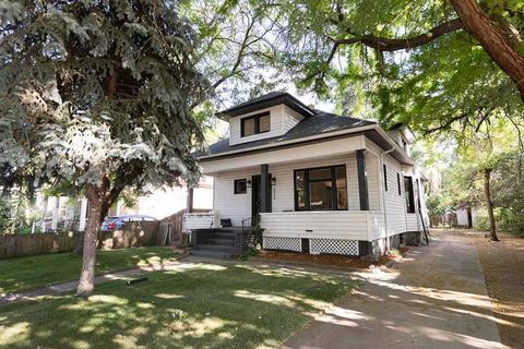 Photo of 2514 E 4TH Ave, Spokane, WA 99202 (MLS # 202526894)