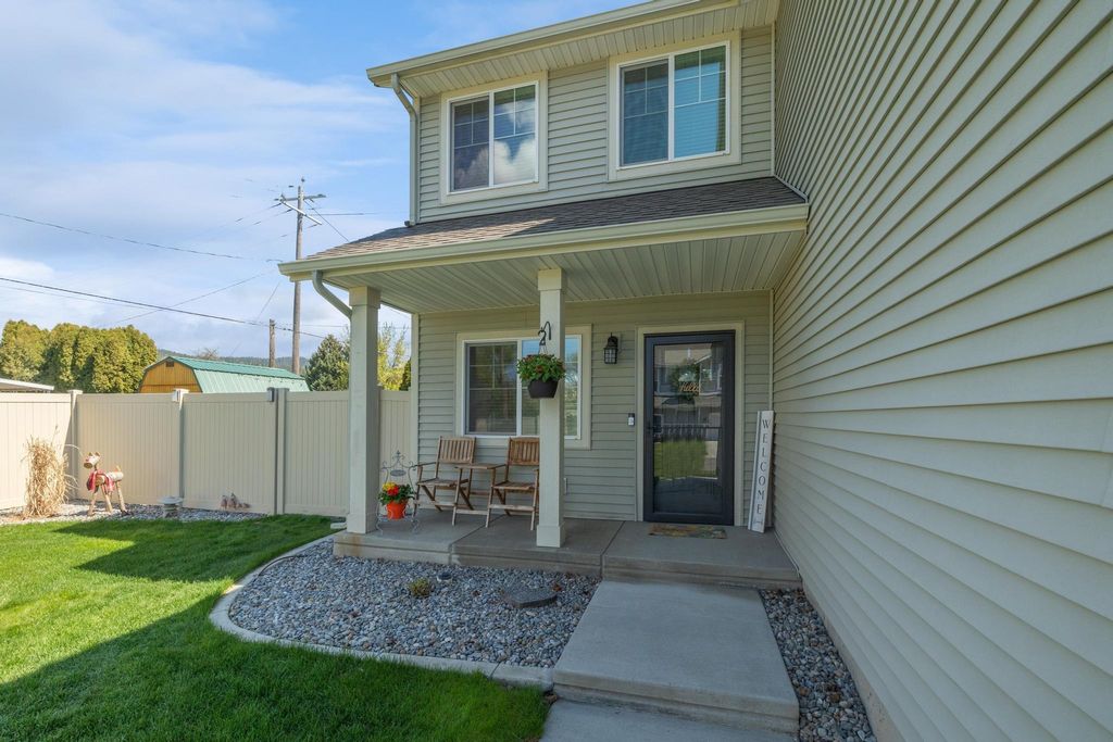 Photo of 4706 N Marcus Ln, Spokane Valley, WA 99216 (MLS # 202515682)