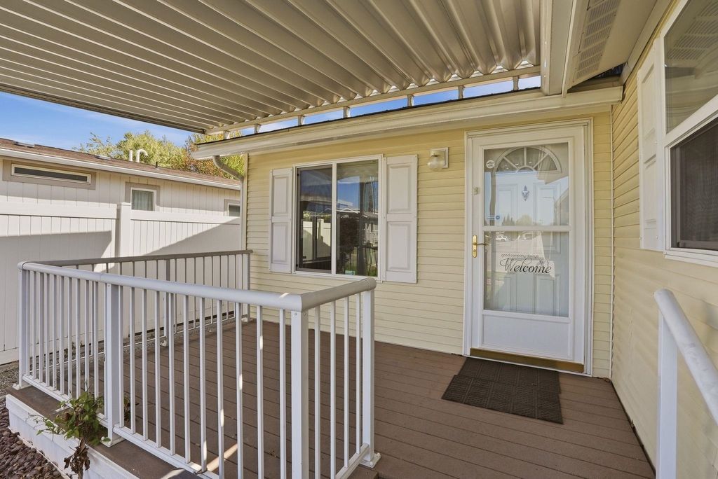 Photo of 1604 N Hodges Ln, Spokane Valley, WA 99016 (MLS # 202616466)