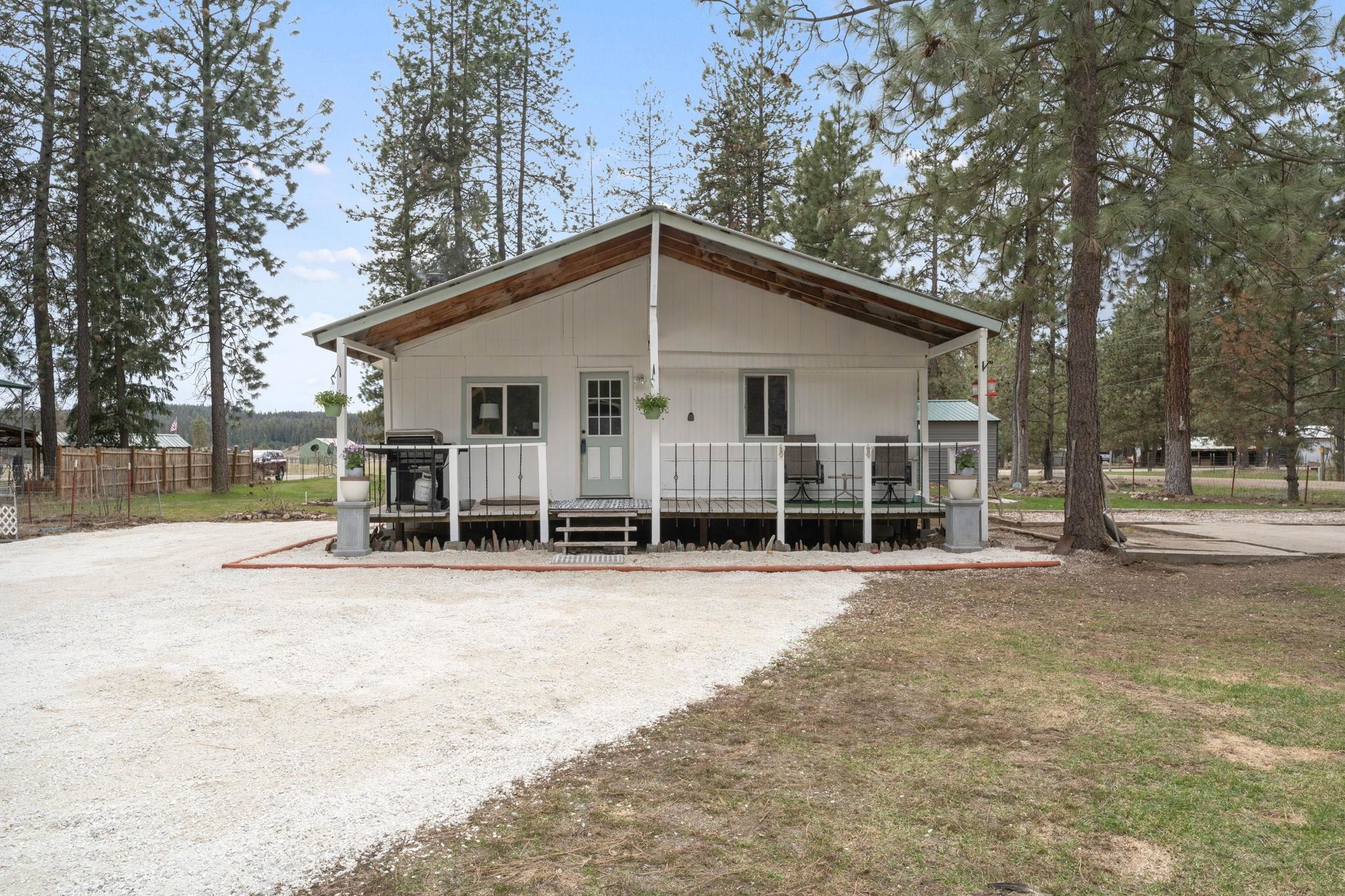Photo 1 of 50 of 3250 Circle Dr house
