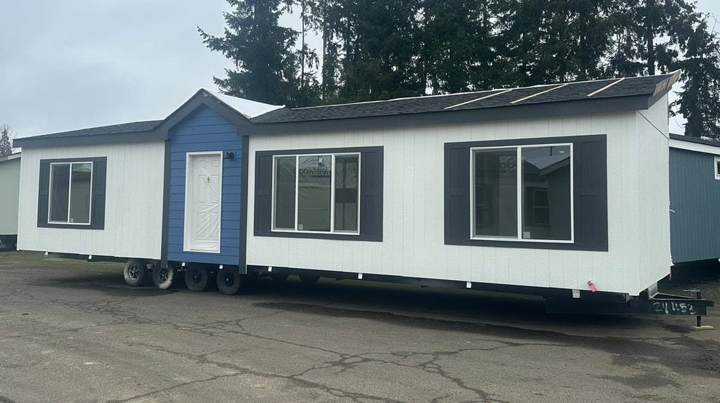 Photo of 1324 S Delaware Ave, Kettle Falls, WA 99141 (MLS # 202624530)