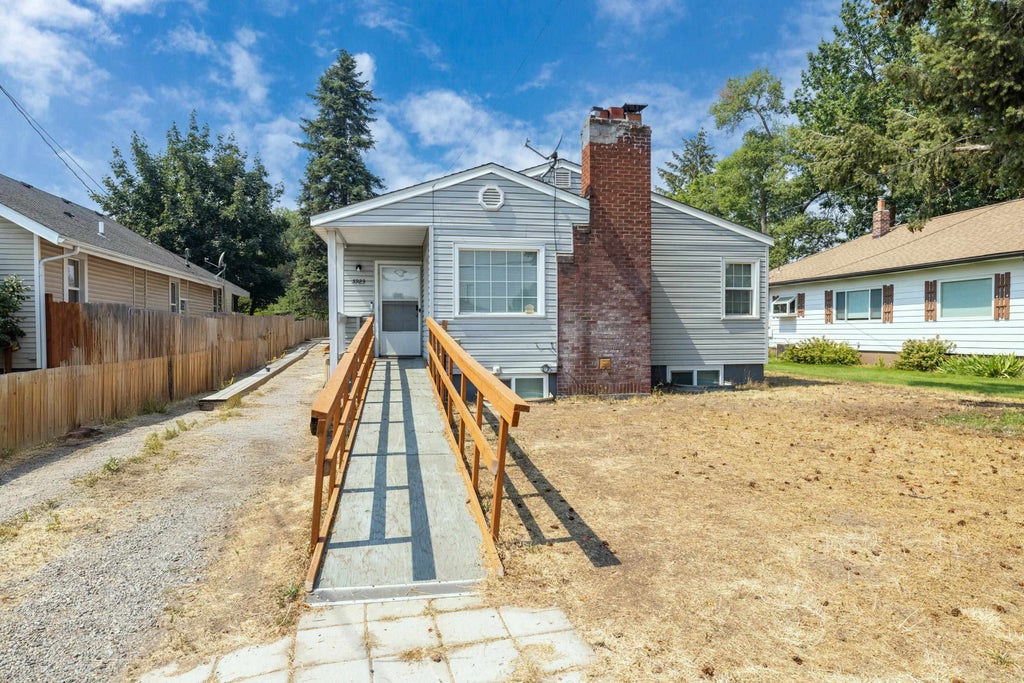 Photo of 5923 N Regal St, Spokane, WA 99208 (MLS # 202622247)