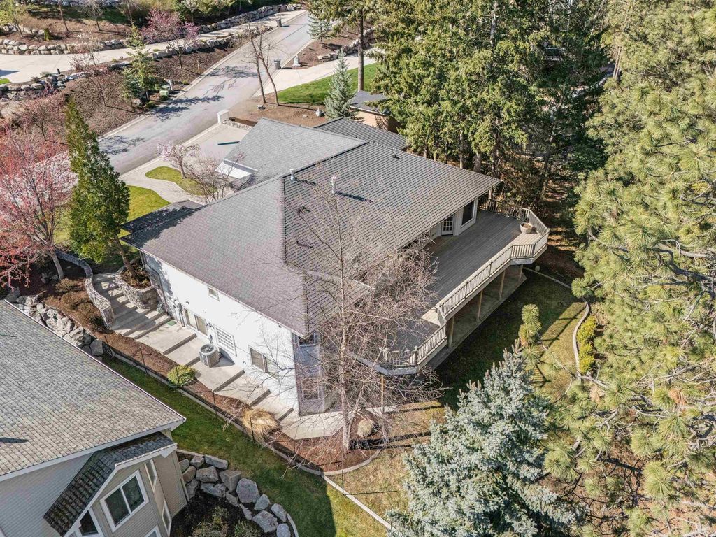 Photo of 15117 E East Ridge Ln, Veradale, WA 99037 (MLS # 202615859)