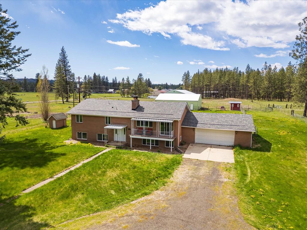 Photo of 8118 S Spotted Rd, Cheney, WA 99004 (MLS # 202616117)