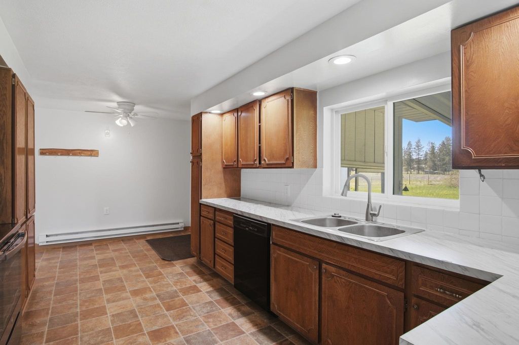 Photo of 8118 S Spotted Rd, Cheney, WA 99004 (MLS # 202616117)