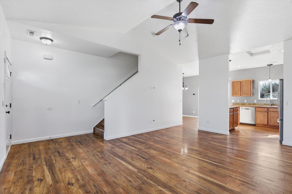Photo of 9107 W Pirates Ct, Spokane, WA 99224 (MLS # 202525581)