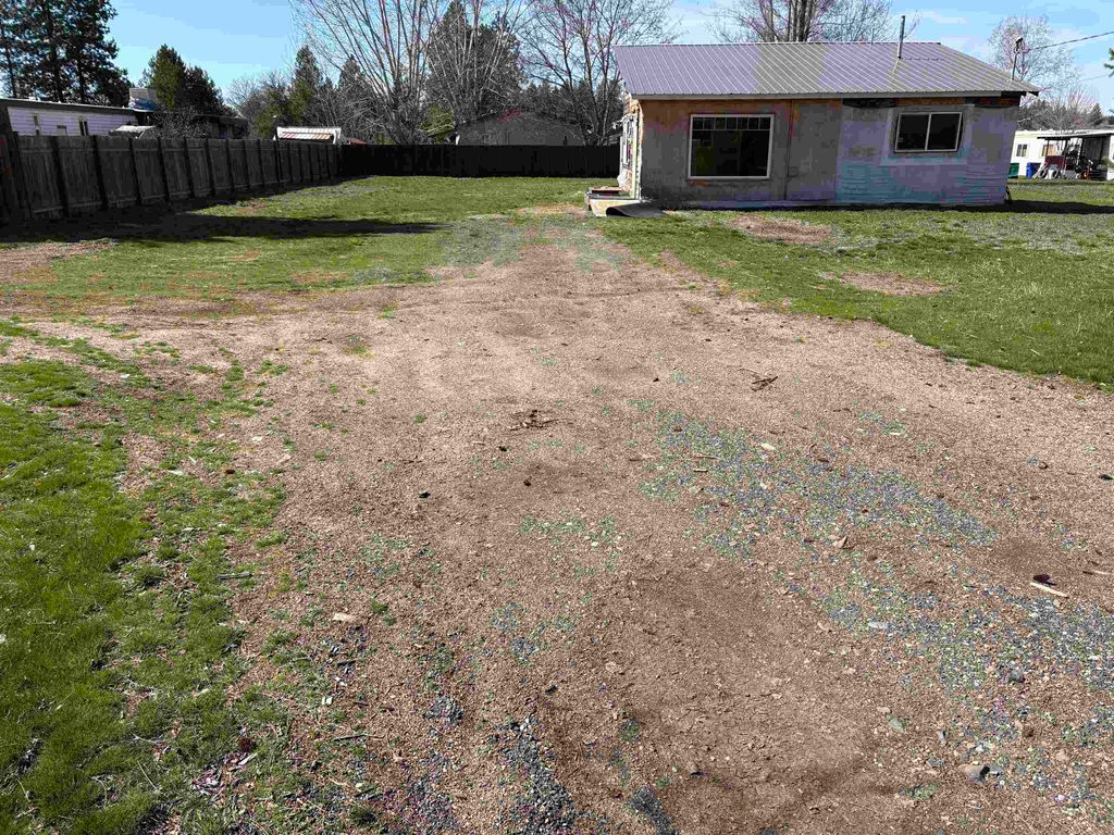 Photo of 107 N Fir St, Deer Park, WA 99006 (MLS # 202615506)