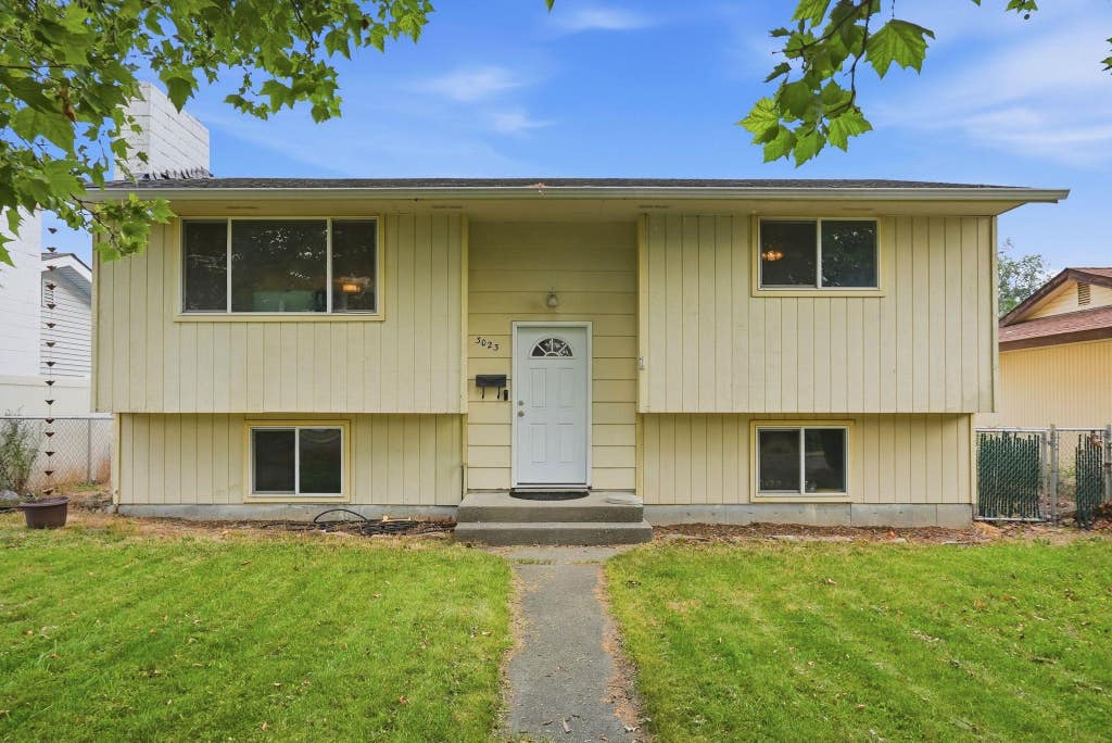 Photo of 3023 E Ermina Ave, Spokane, WA 99207 (MLS # 202621163)